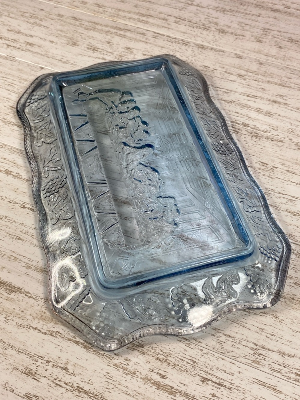 Vintage Tiara Exclusives Indiana Glass Last Supper Blue Bread Tray Platter 11x7 - Picture 8 of 8